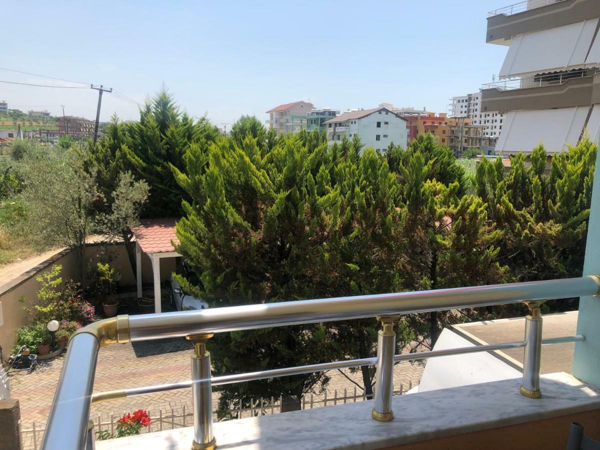 דורס Guest House Murati מראה חיצוני תמונה